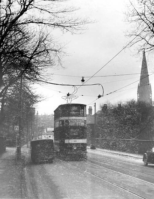 Headingley Lane, tram no 213